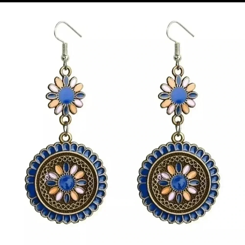 Hot sexy earring - Picture 2 of 2